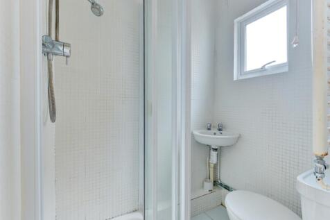 282 Ditchling Road Bathroom 3
