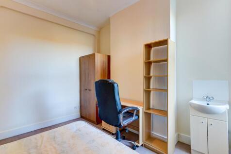 8 Hollingbury Park Avenue Bedroom 1