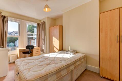 8 Hollingbury Park Avenue Bedroom 4 (2)