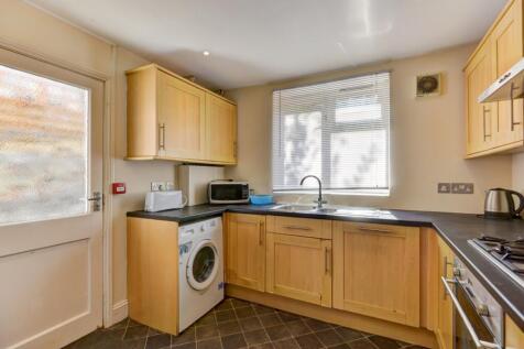 4 Coronation Street Kitchen (1)