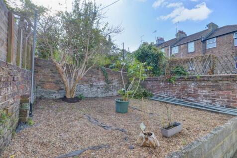 4 Coronation Street Garden