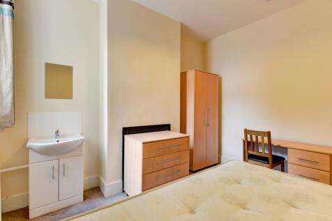 14  Bernard Road Bedroom 2 (2)