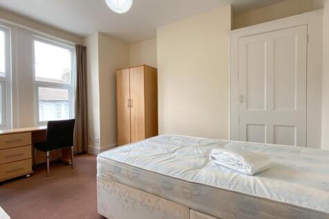 94 Whippingham Road Bedroom 5