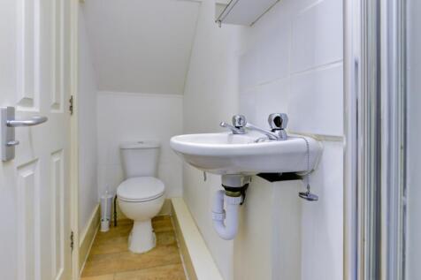 12 Pevensey Road WC