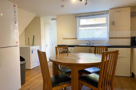 3 Elm Grove Kitchen (2)