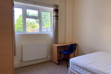 3 Elm Grove Bedroom 2