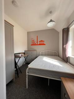 40 Stephens Road - Bedroom 2 (1)