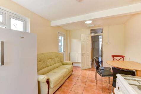 3 Hollingbury Road Kitchen Lounge
