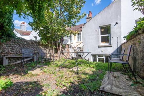 3 Hollingbury Road Garden (1)