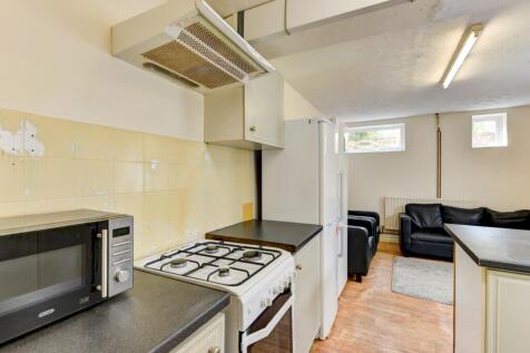 15 Hollingbury Road Kitchen (2)