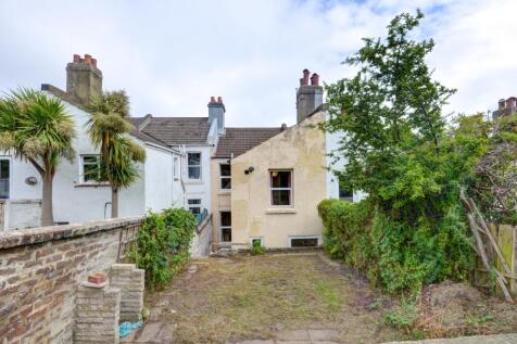 15 Hollingbury Road Outside Area