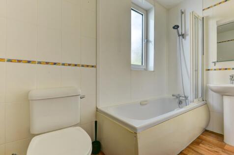 46 Hartington Road Bathroom 2 (2)