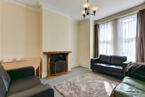 68 Whippingham Road Lounge