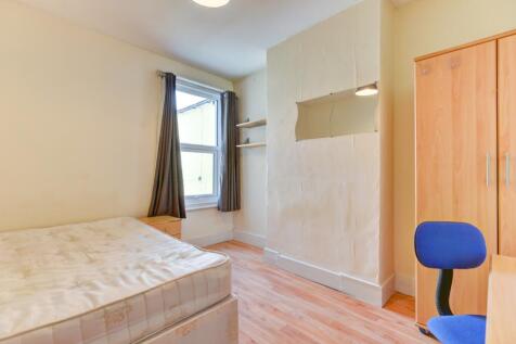 68 Whippingham Road Bedroom 3