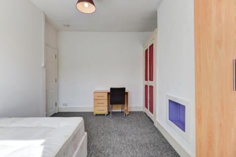 68 Whippingham Road Bedroom 4 (2)