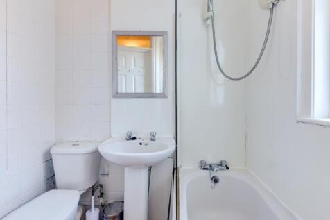 BATHROOM (2)