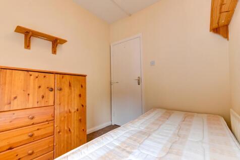 54 Argyle Road Bedroom 5 (2)