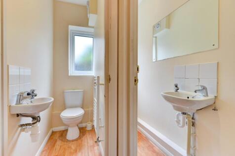 23 Caledonian Road Bathrooms