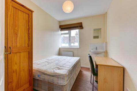 23 Caledonian Road Bedroom 4