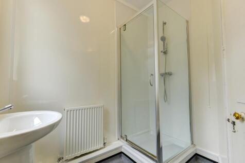100 Bonchurch Road Bathroom