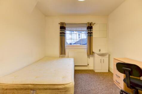 9 Old Shoreham Road bedroom 4 (2)