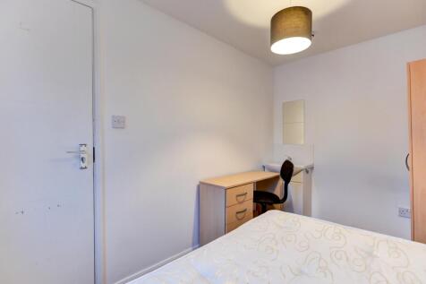 9 Old Shoreham Road bedroom 6