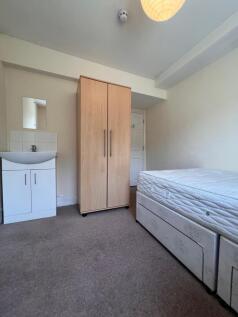 19 Hollingbury Park Avenue - Bedroom 3 (2)