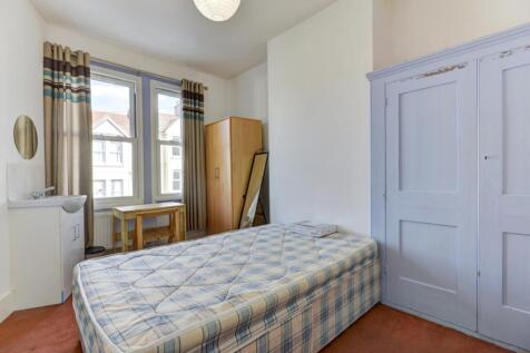 103 Whippingham Road Bedroom 5 (2)