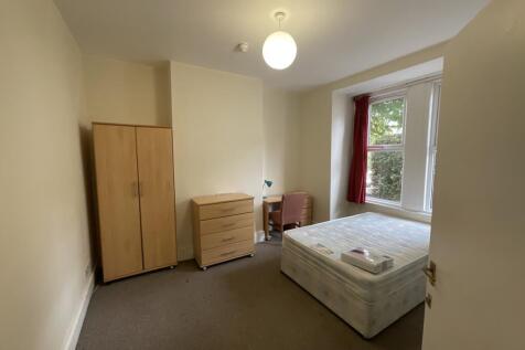 73 Bernard Road - Bedroom 1 (1)