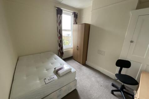 73 Bernard Road - Bedroom 2 (1)