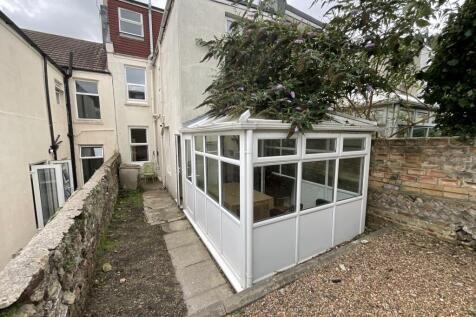 73 Bernard Road - Garden (1)