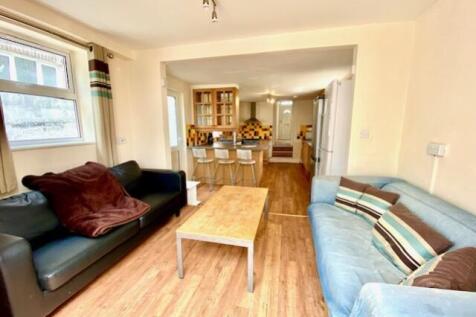 1 Whippingham Steet Living Room