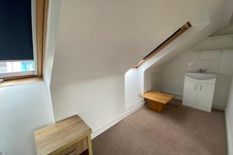 1 Whippingham Street Bedroom 6 (2)