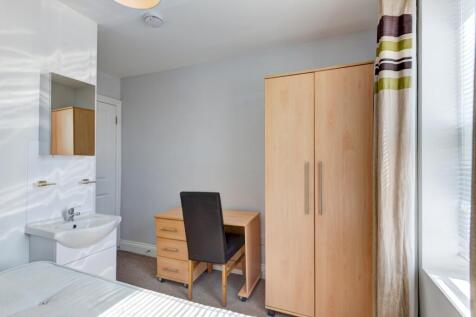 22 Freshfield Street Bedroom 2 (2)