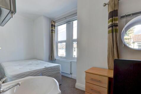 22 Freshfield Street Bedroom 4 (2)