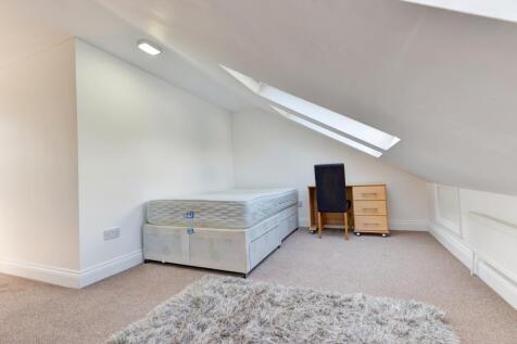 22 Freshfield Street Bedroom 6 (2)