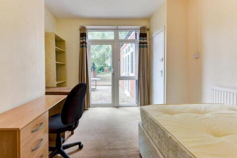 101 Coombe Road Bedroom 2