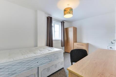2 Bristol Gardens Bedroom 5 (1)
