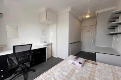 3 Totland Road - Bedroom 3 (1)