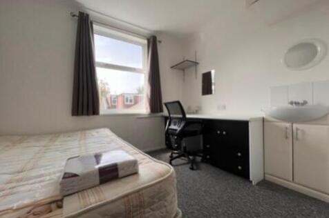 3 Totland Road - Bedroom 3 (2)