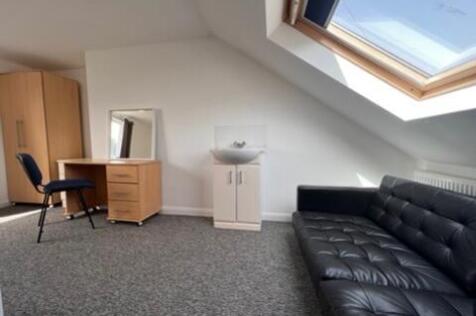 3 Totland Road - Bedroom 6 (1)