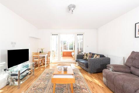 Sitting/Dining Room