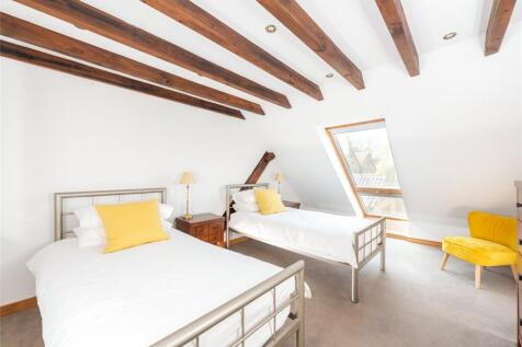 Bedroom Eight