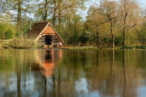 Lake/Fishing House