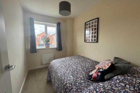 Bedroom 4.jpg