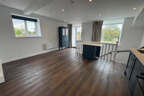 Lounge 8.jpg