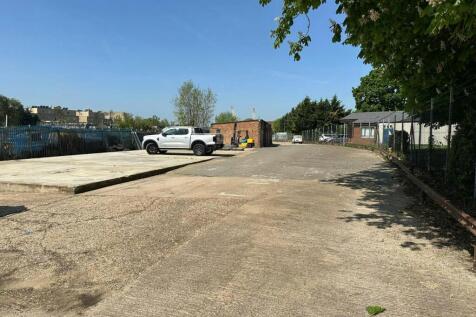 WhatsApp Image 20250430 at 122721_e15d12f3.jpg