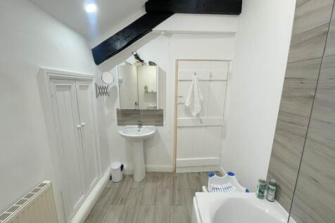 Bathroom2