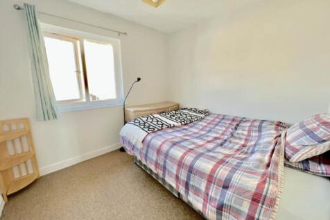 Bedroom2