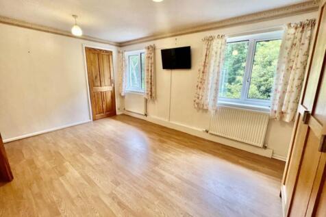 Bedroom 1b